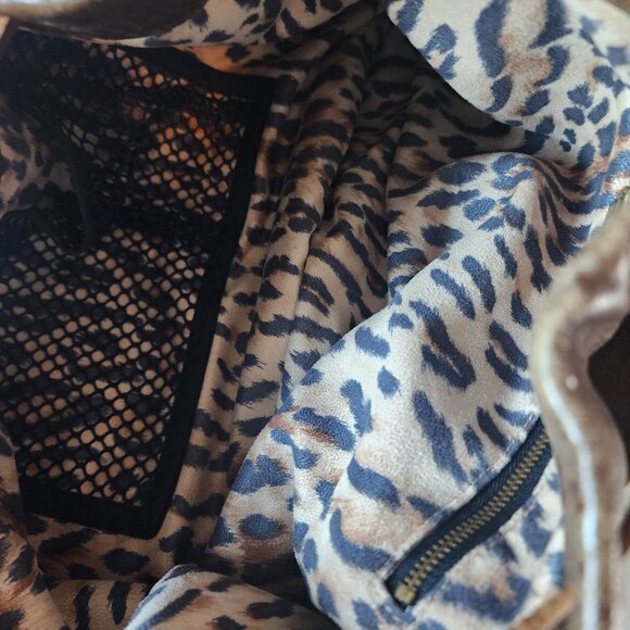 Vintage Large Leather Hobo "EUC" - Picture 2 of 16